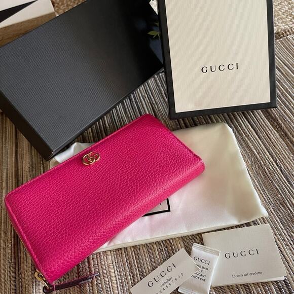 Gucci marmont Barbie pink interlocking G’s zip around wallet LIKE NEW - Picture 1 of 10